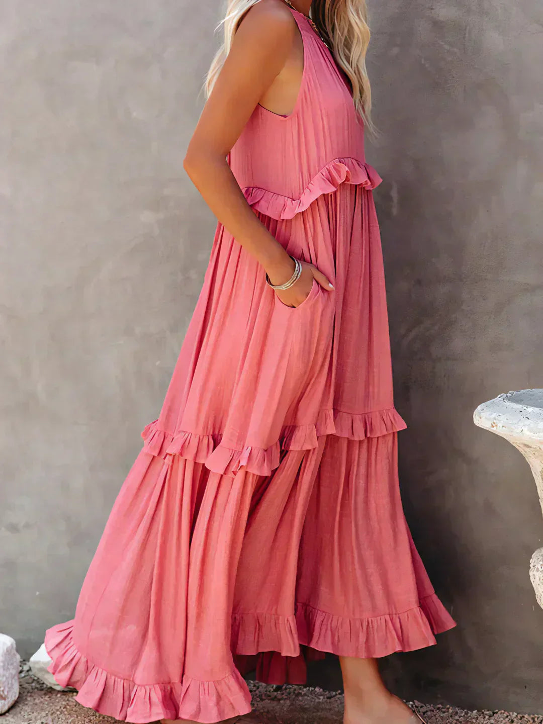 Robyn - Vestido Maxi con Volantes y Cuello Halter