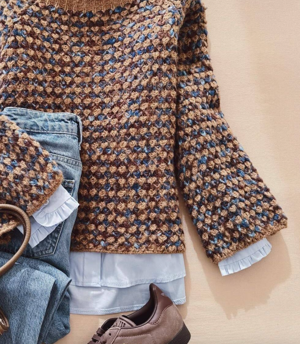 Suéter Especial de Cuello Mock Color Tan